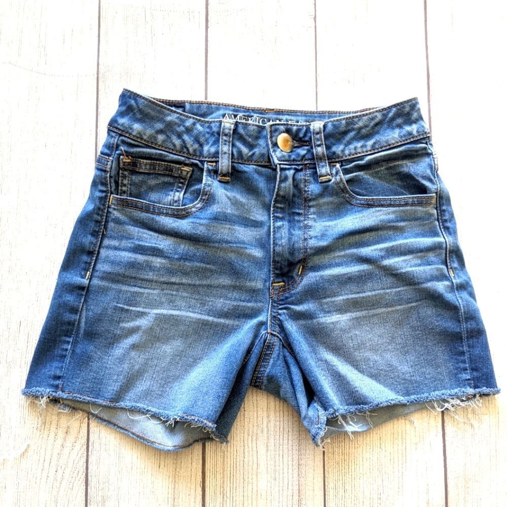 American Eagle super stretch hi-rise shortie